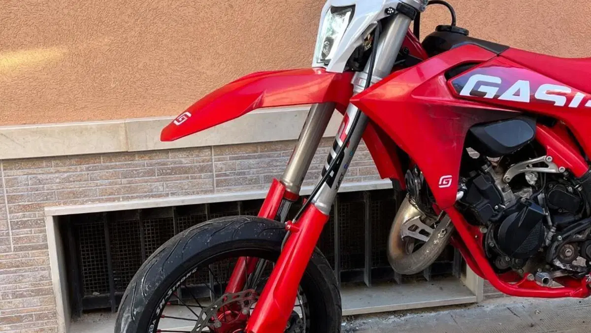 GASGAS MC 125 (2024)  (4)
