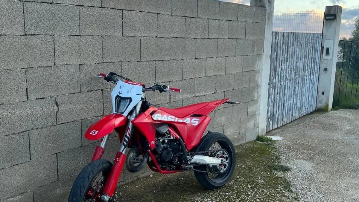 GASGAS MC 125 (2024)  (5)