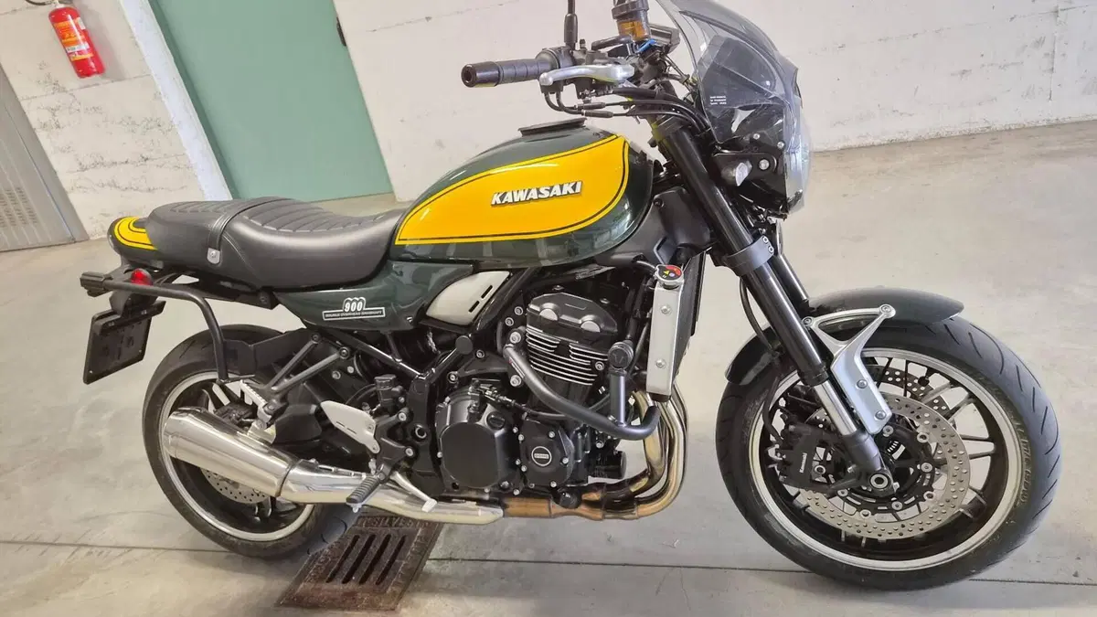 Kawasaki Z 900 RS (2022 - 25)  (3)