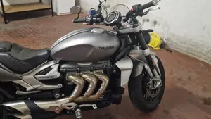 Triumph Rocket 3 R (2021 - 24)  (4)