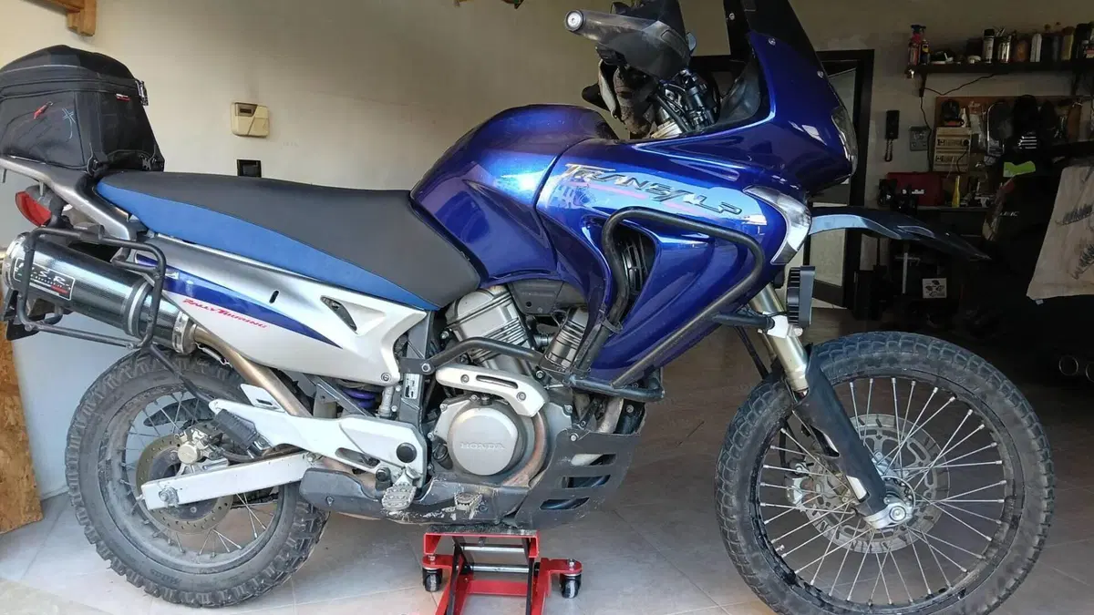 Honda Transalp XL 650V (2005 - 06)  (2)