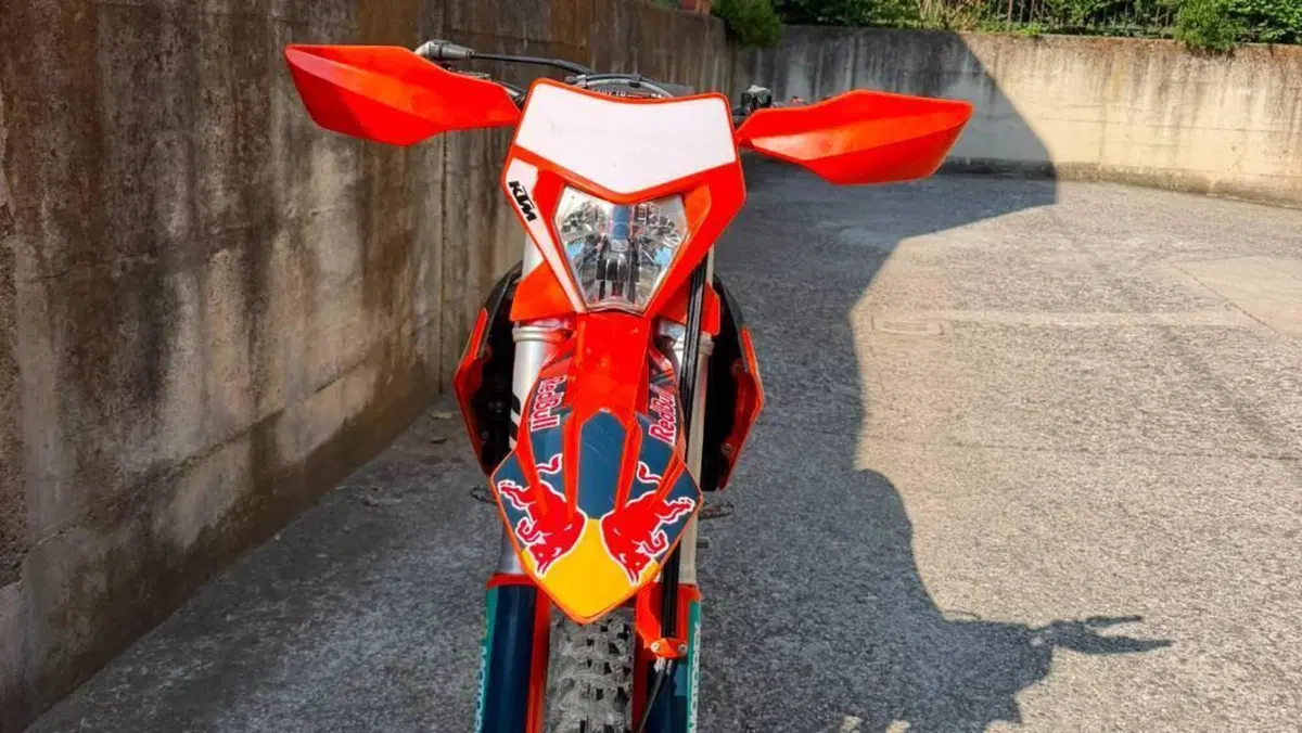KTM 250 EXC-F (2025)  (4)
