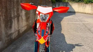 KTM 250 EXC-F (2025)  (4)