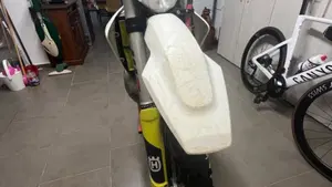 Husqvarna TE 250i (2018)  (4)