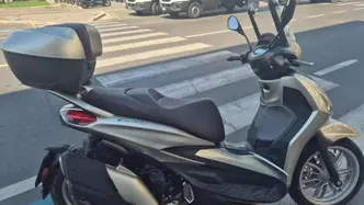 Piaggio Beverly 400 ABS-ASR (2021 - 24) usata