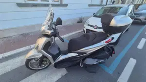 Piaggio Beverly 400 ABS-ASR (2021 - 24)  (3)