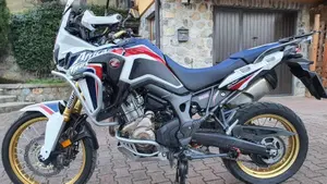 Honda Africa Twin CRF 1000L DCT ABS Travel Edition (2016 - 17)  (10)