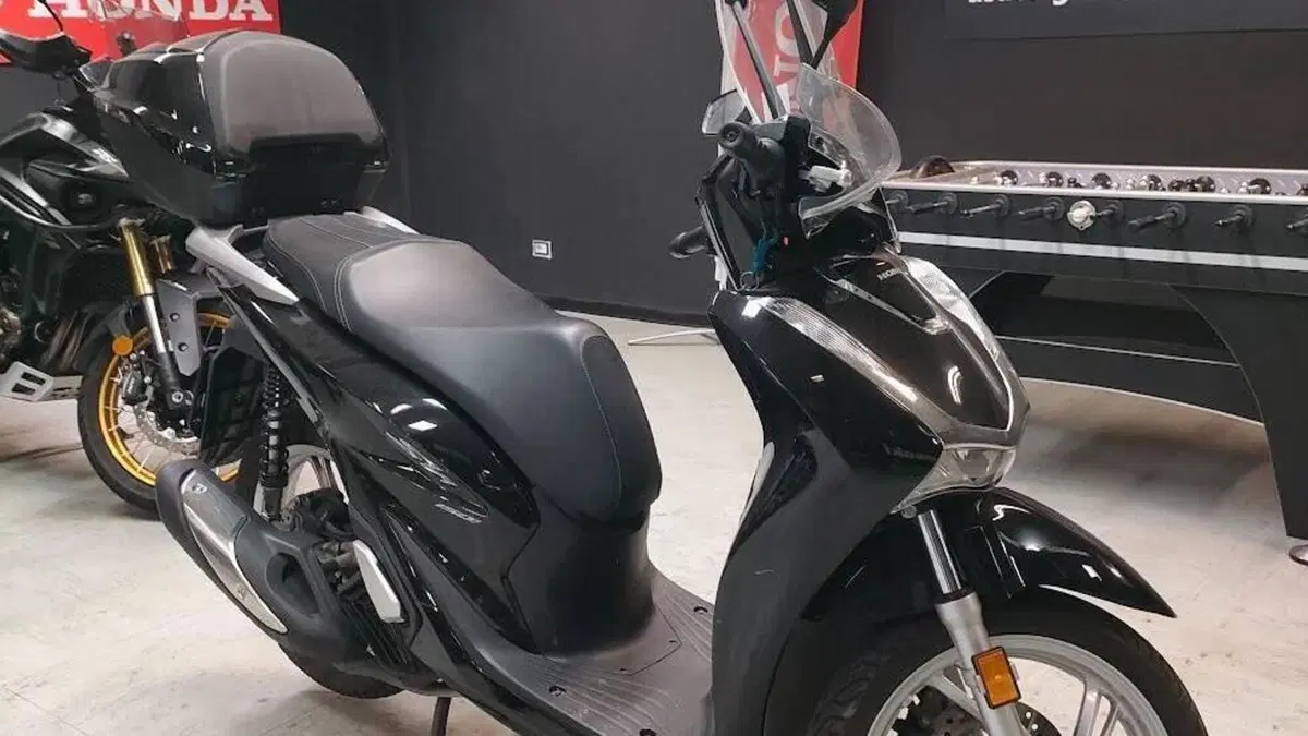 Honda SH 150i (2020 - 23)  (2)