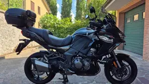 Kawasaki Versys 1000 SE Tourer Plus (2021)  (2)