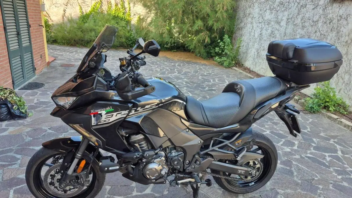 Kawasaki Versys 1000 SE Tourer Plus (2021)  (3)