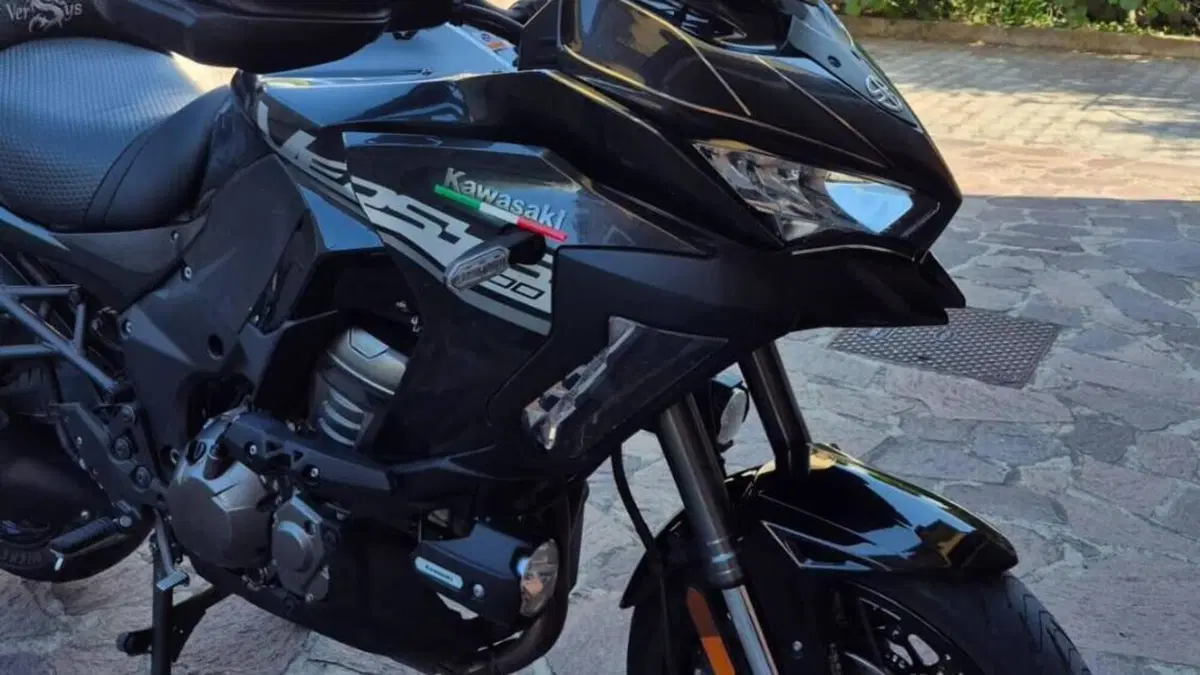 Kawasaki Versys 1000 SE Tourer Plus (2021)  (4)