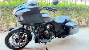 Indian Challenger 1834 Powerplus Dark Horse (2025 - 26)  (2)