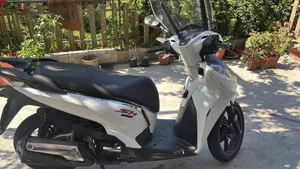Honda SH 300 i ABS (2016 - 20)  (3)