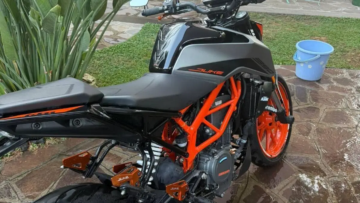KTM 390 Duke (2021 - 23)  (4)