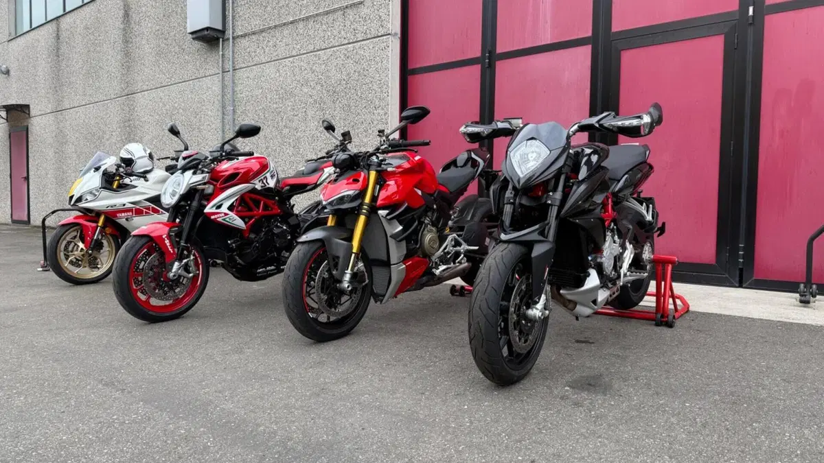 MV Agusta Rivale 800 EAS ABS (2013 -17)  (4)