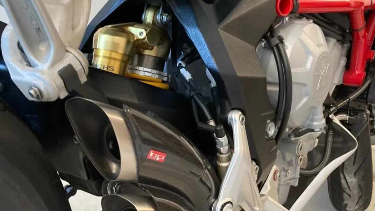 MV Agusta Rivale 800 EAS ABS (2013 -17)  (6)