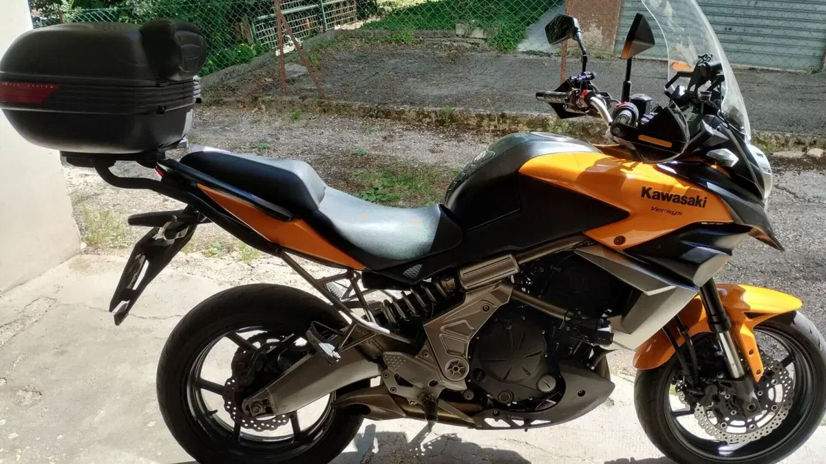 Kawasaki Versys 650 (2010 - 13)  (2)