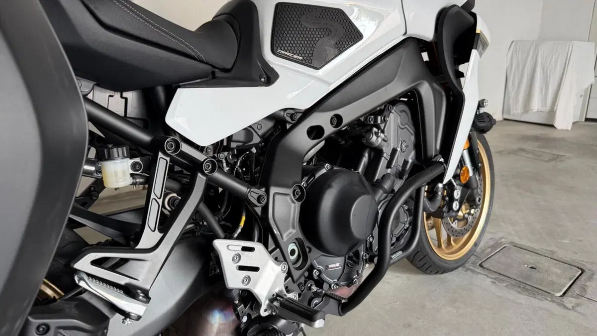 Yamaha Tracer 9 GT+ (2023 - 24)  (8)