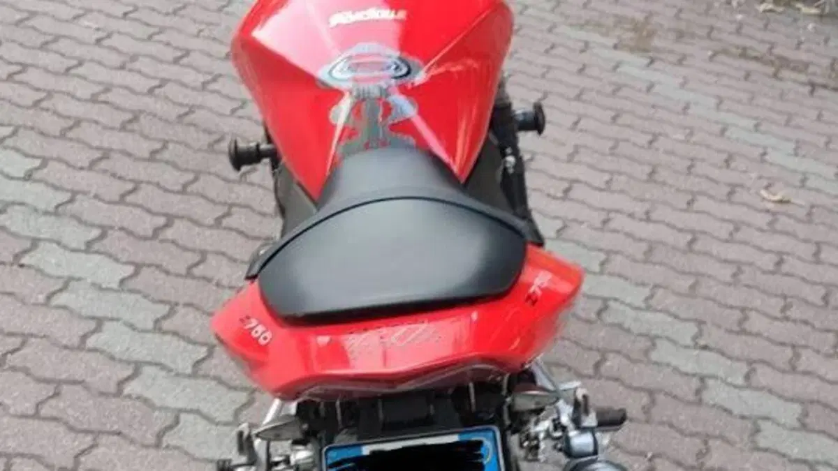 Kawasaki Z 750 (2003 - 06)  (5)
