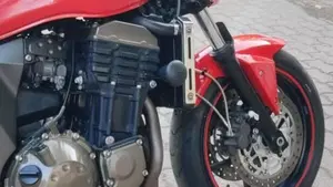 Kawasaki Z 750 (2003 - 06)  (7)