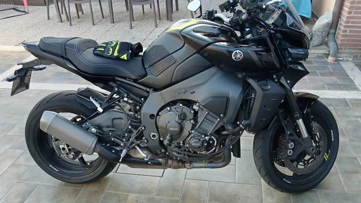 Yamaha MT-10 (2022 - 26)  (4)