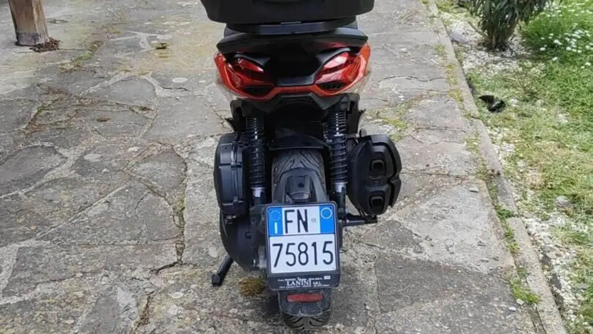 Piaggio Beverly 400 ABS-ASR (2021 - 24)  (3)
