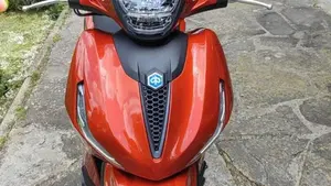 Piaggio Beverly 400 ABS-ASR (2021 - 24)  (4)
