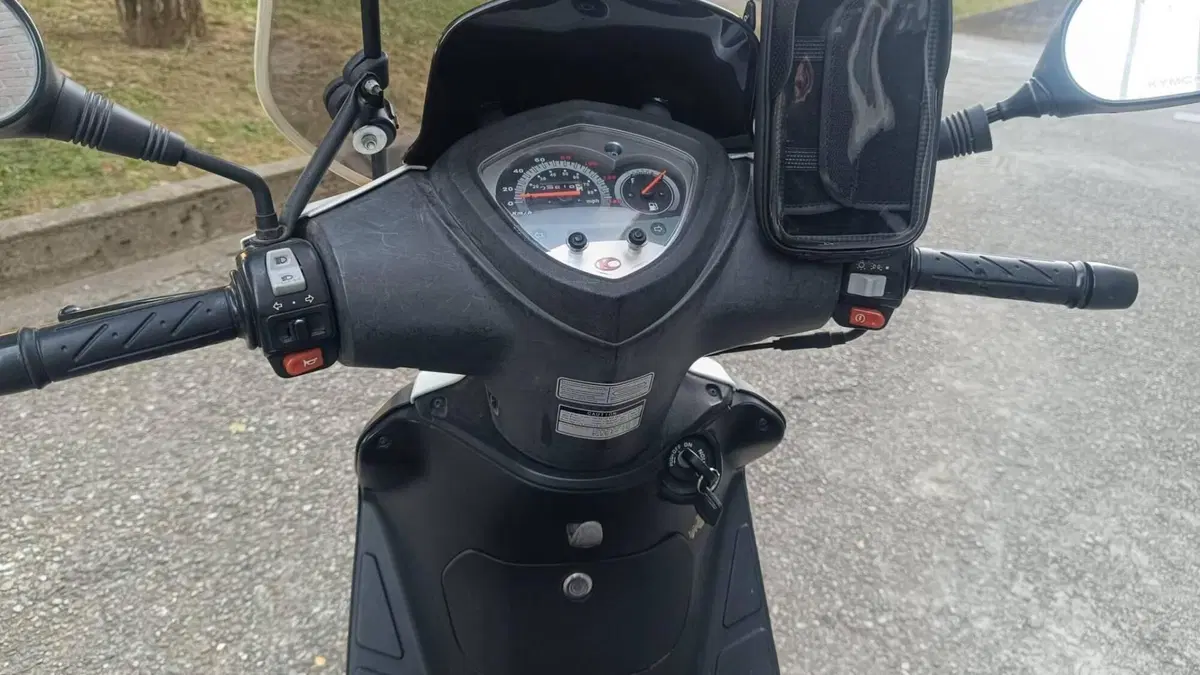 Kymco Agility 150 R16  (2)