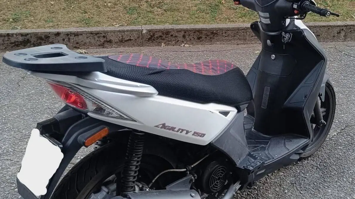 Kymco Agility 150 R16  (5)
