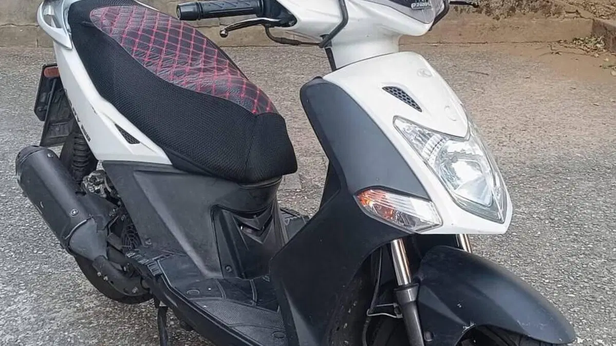 Kymco Agility 150 R16  (6)