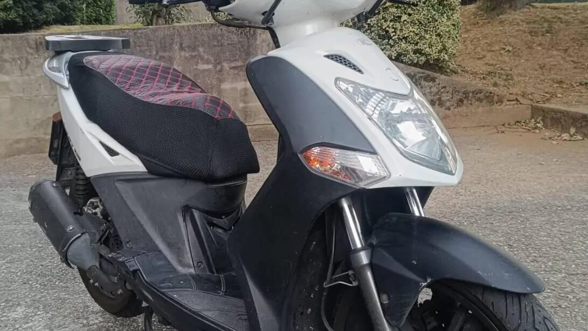 Kymco Agility 150 R16  (9)