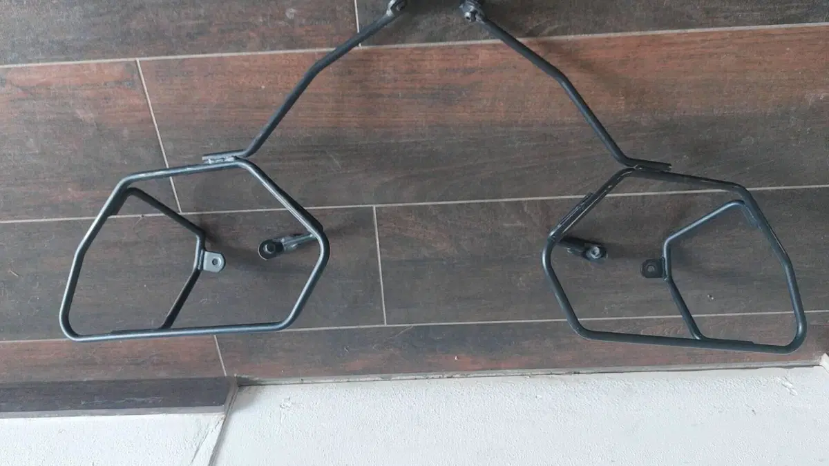 Triumph Street Triple R ABS (2013 - 17)  (6)