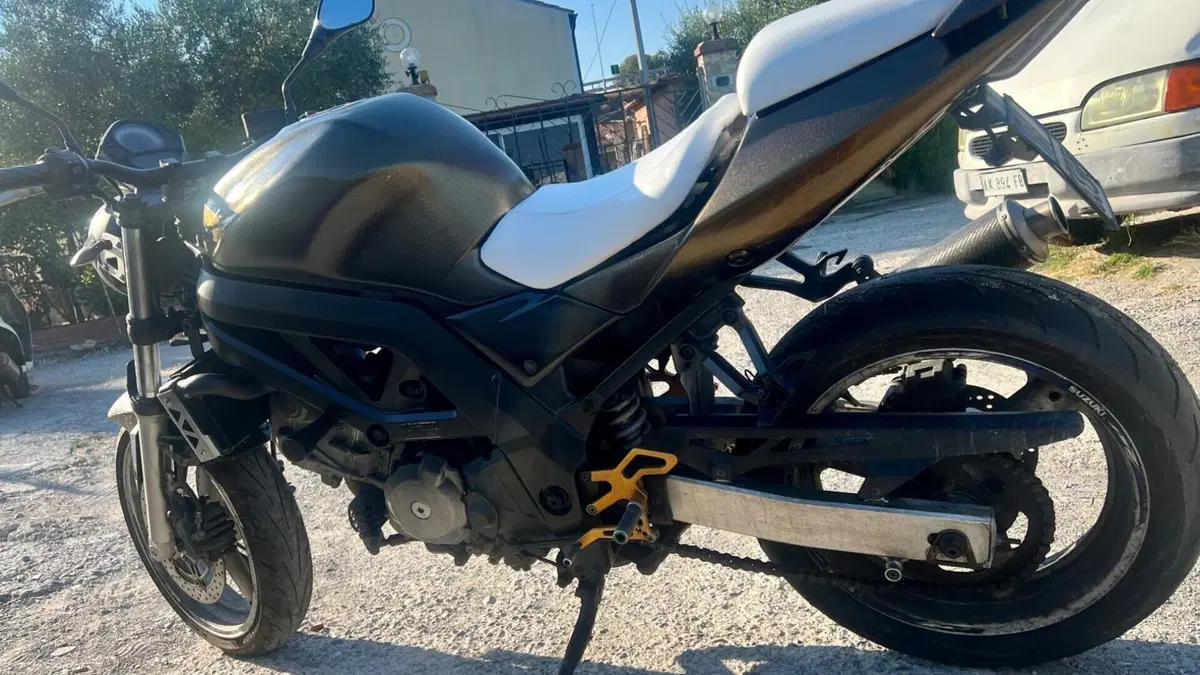 Suzuki SV 650 (2003 - 06)  (5)