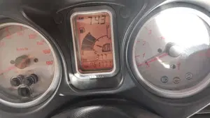 Yamaha T-Max 500 (2004 - 07)  (2)