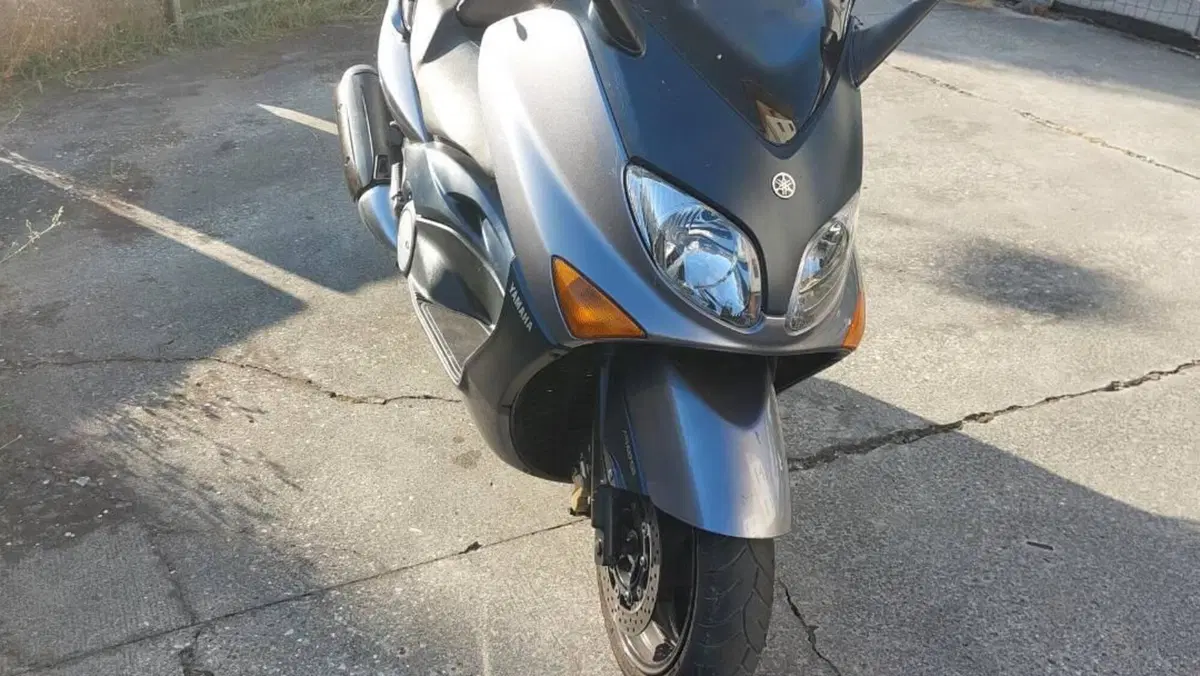 Yamaha T-Max 500 (2004 - 07)  (4)