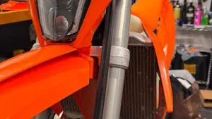 KTM 300 EXC E TPI (2022)  (6)