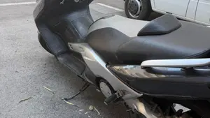 Yamaha T-Max 500 (2001 - 03)  (3)