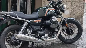 Moto Guzzi V7 Special (2025 - 26)  (2)