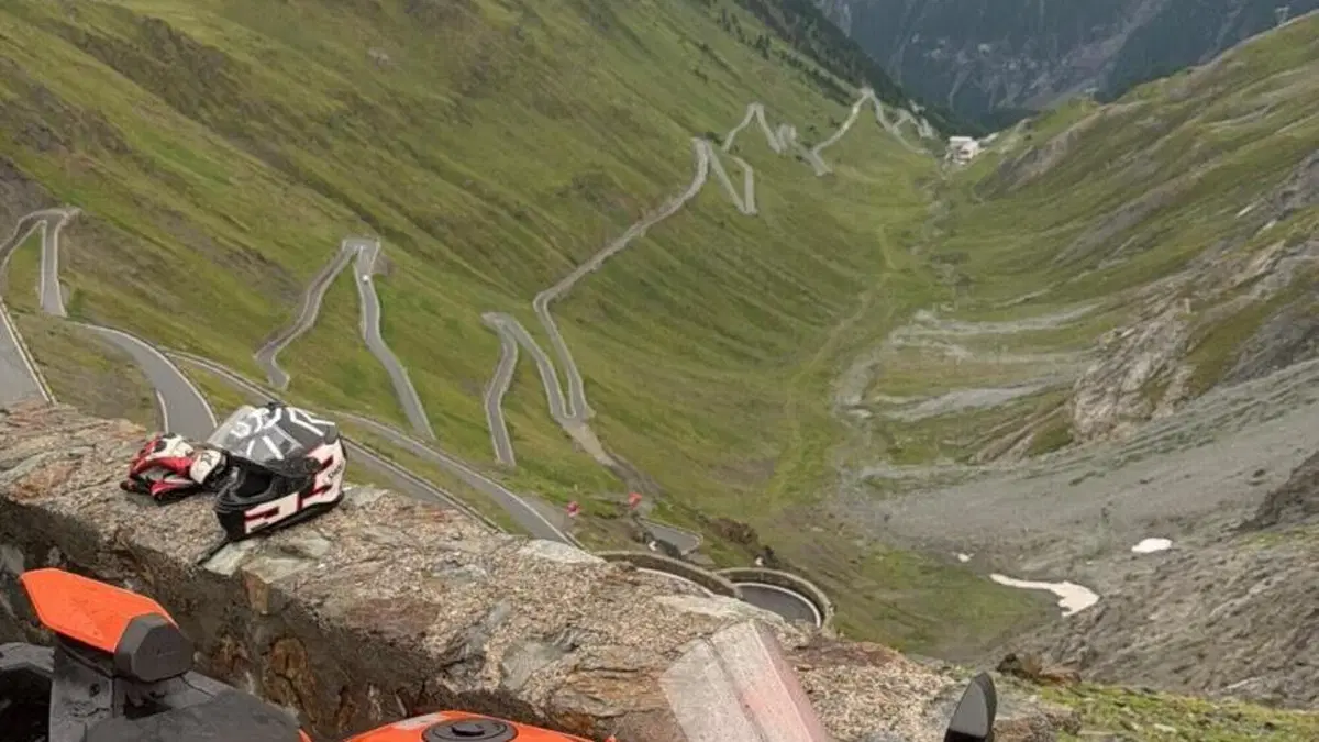KTM 990 RC R (2026)  (8)