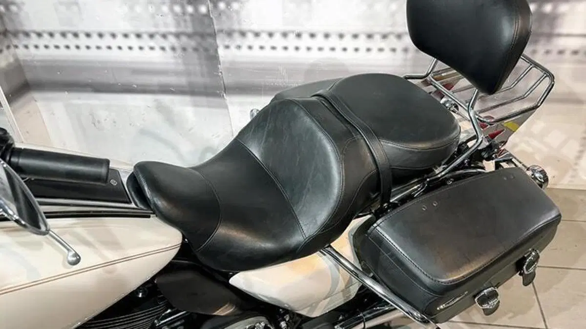 Harley-Davidson 1690 Road Glide Special (2013 - 16)  (4)
