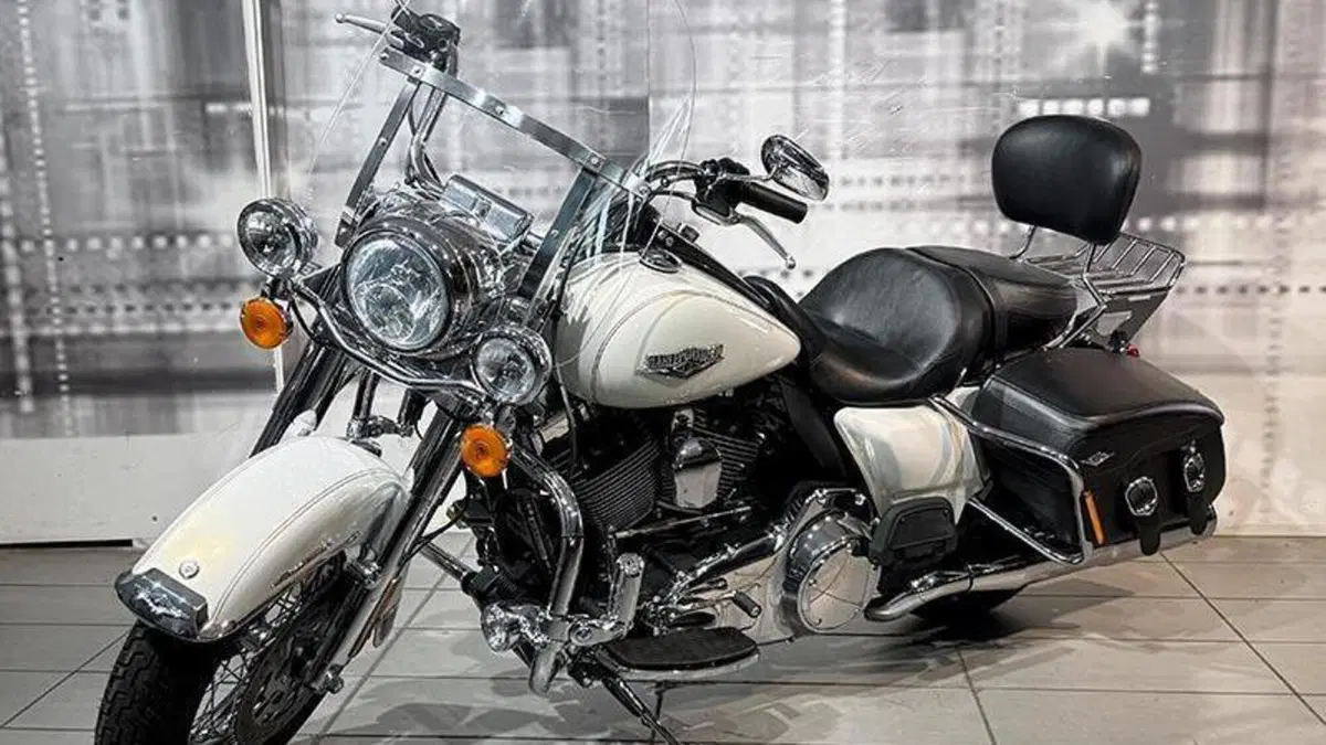 Harley-Davidson 1690 Road Glide Special (2013 - 16)  (7)