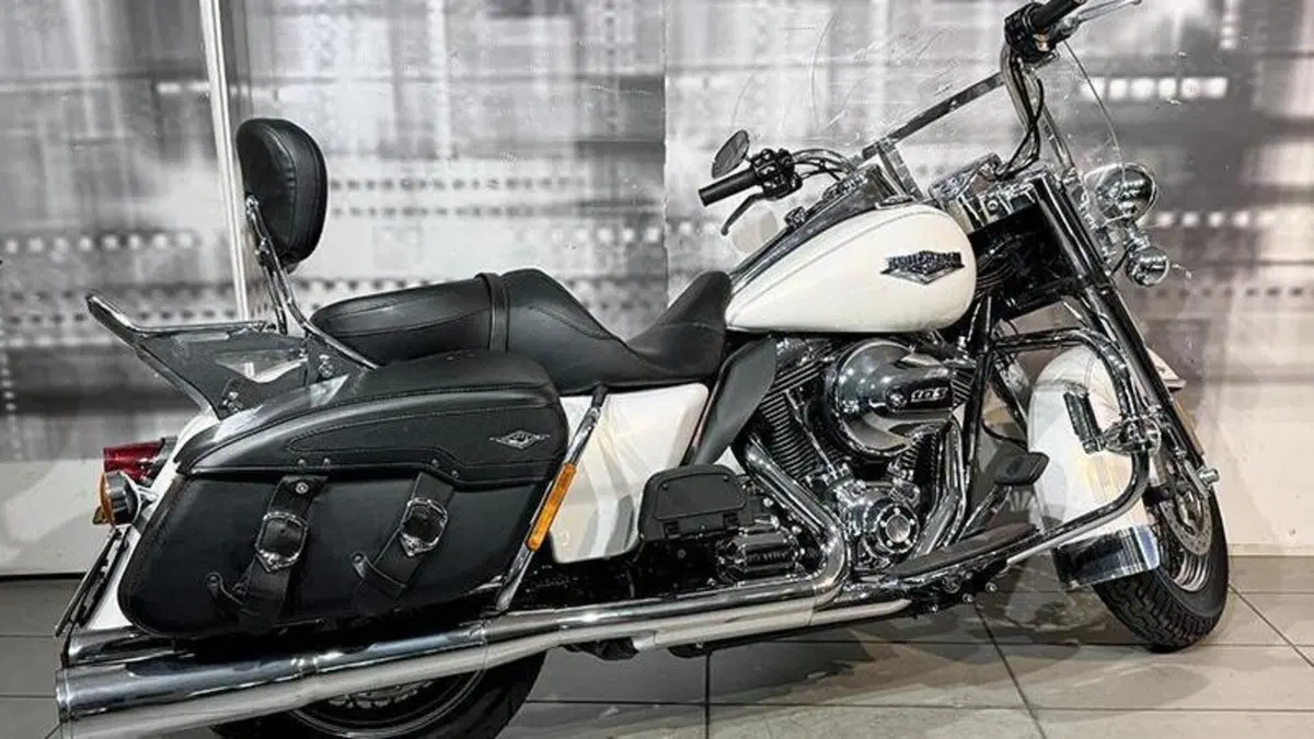 Harley-Davidson 1690 Road Glide Special (2013 - 16)  (8)