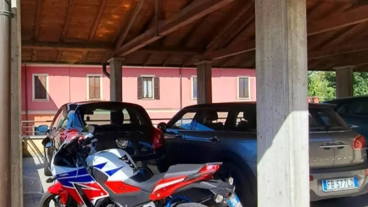 Honda CBR 300 R ABS (2014 - 17)  (6)