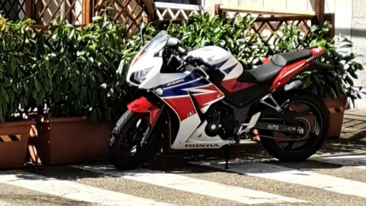 Honda CBR 300 R ABS (2014 - 17) 