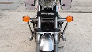 Moto Guzzi V 35 C (1983 - 88)  (3)