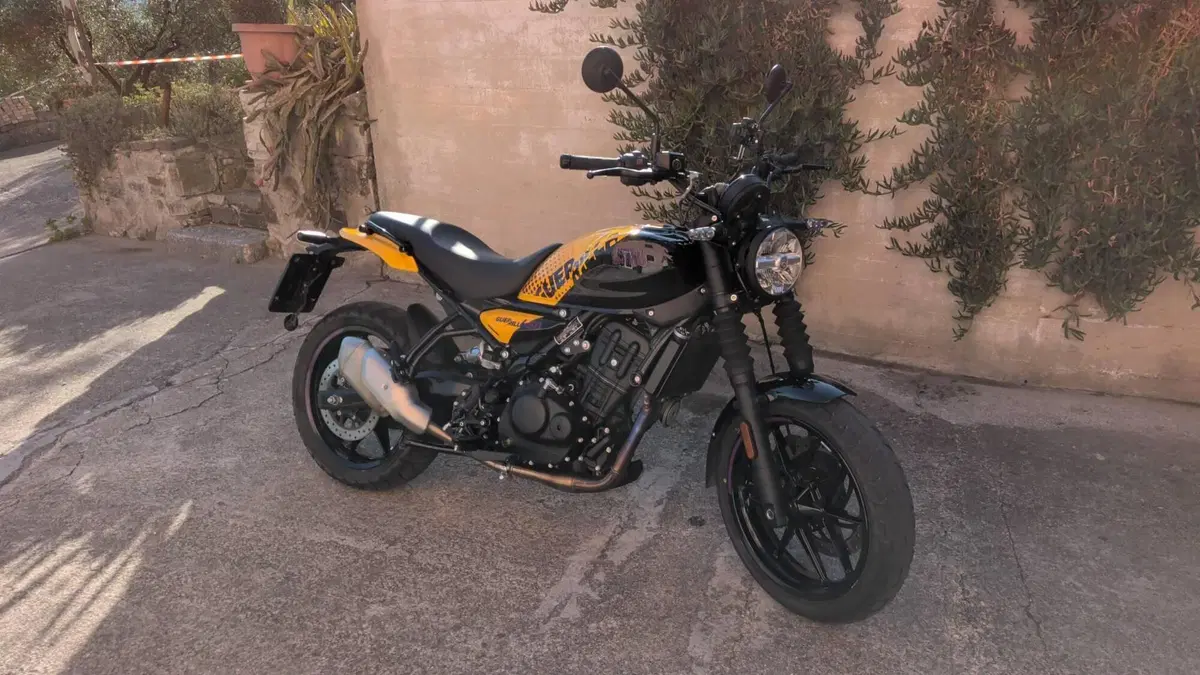 Royal Enfield Guerrilla 450 (2024 - 26) 