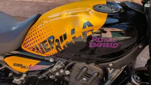 Royal Enfield Guerrilla 450 (2024 - 26)  (14)