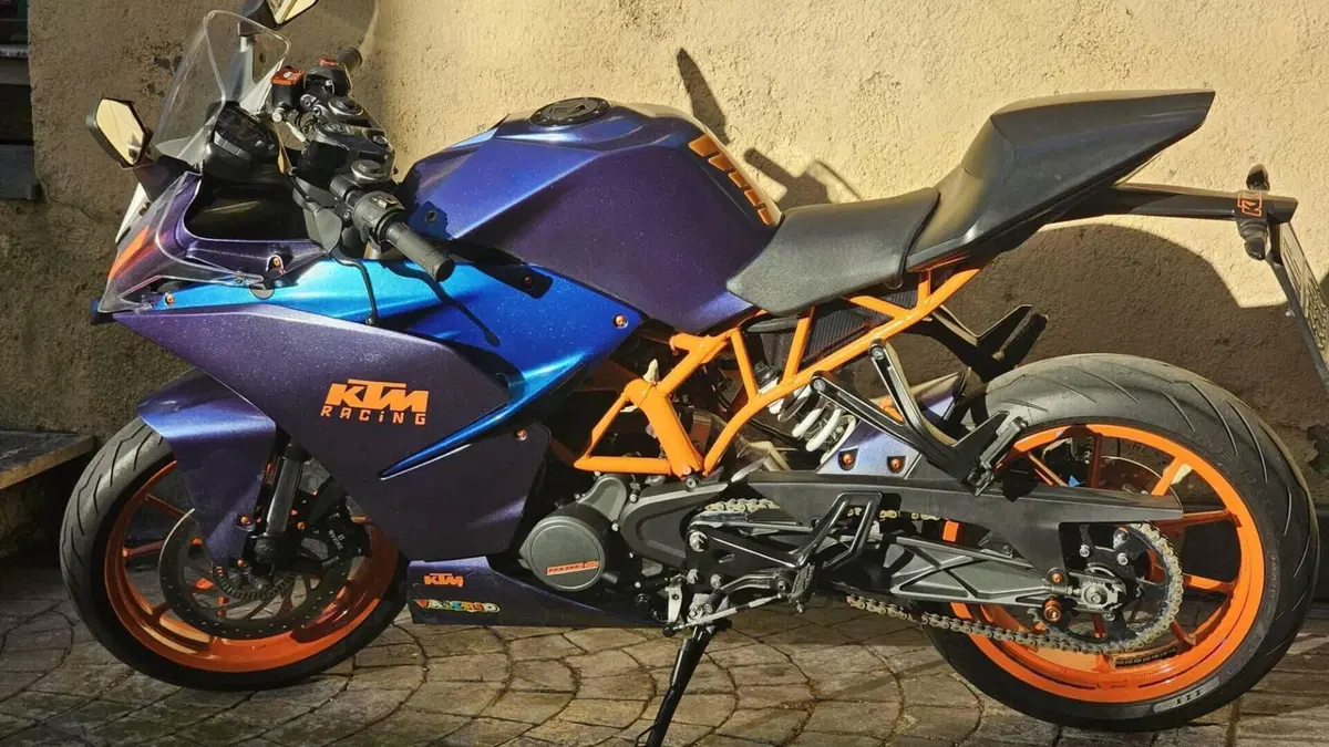 KTM RC 125 ABS (2015 - 16)  (2)