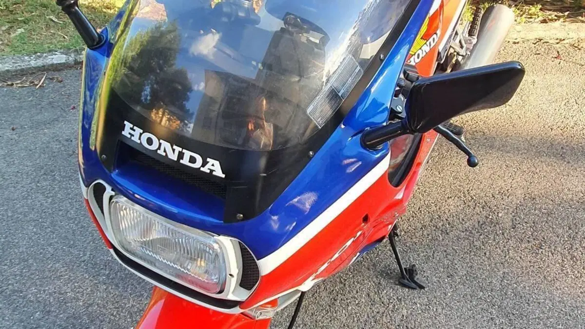 Honda VF 1000 F (1985 - 87)  (5)