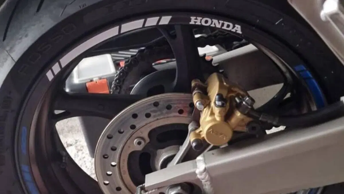 Honda Hornet 600 (2007 - 10)  (5)